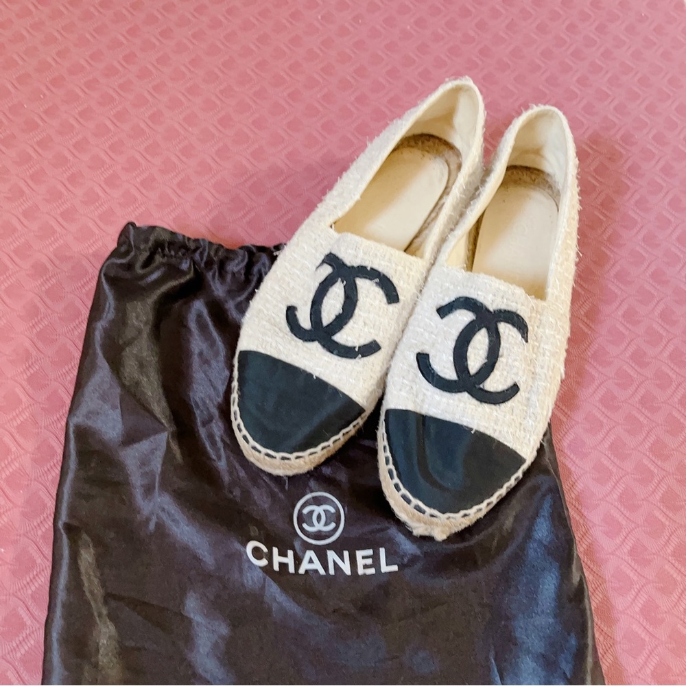 CHANEL Cream and Black Espadrilles